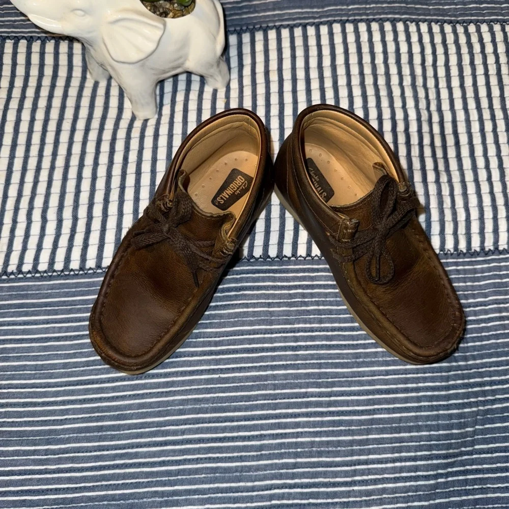 Clarks Brown Leather Loafers Comfortable Slip-Ons - Picture 4 of 4